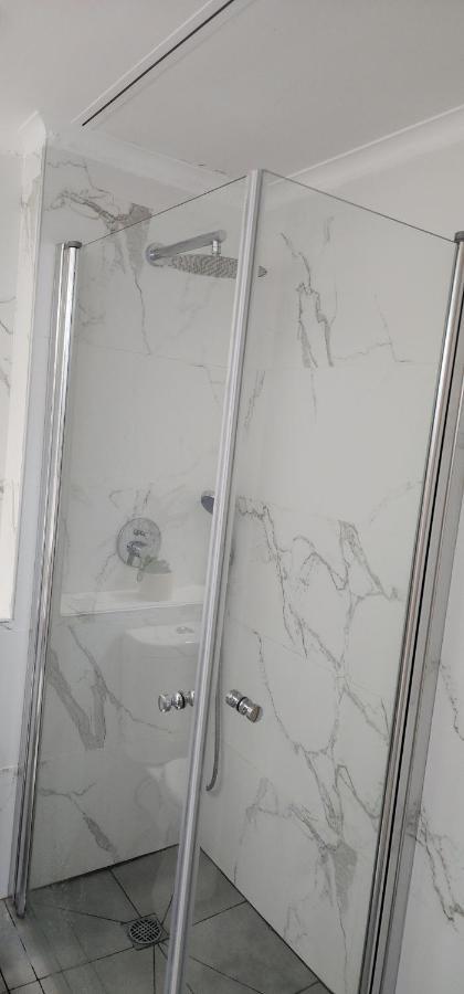 דירת חדר יפה ונעימה באיזור פסטורלי ושקט Apartment Zikhron Ya'akov Exterior photo